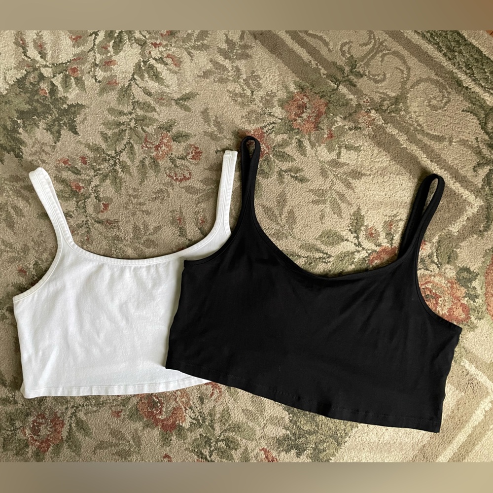 H&M Divided Women's Black and White Knit Crop Tops